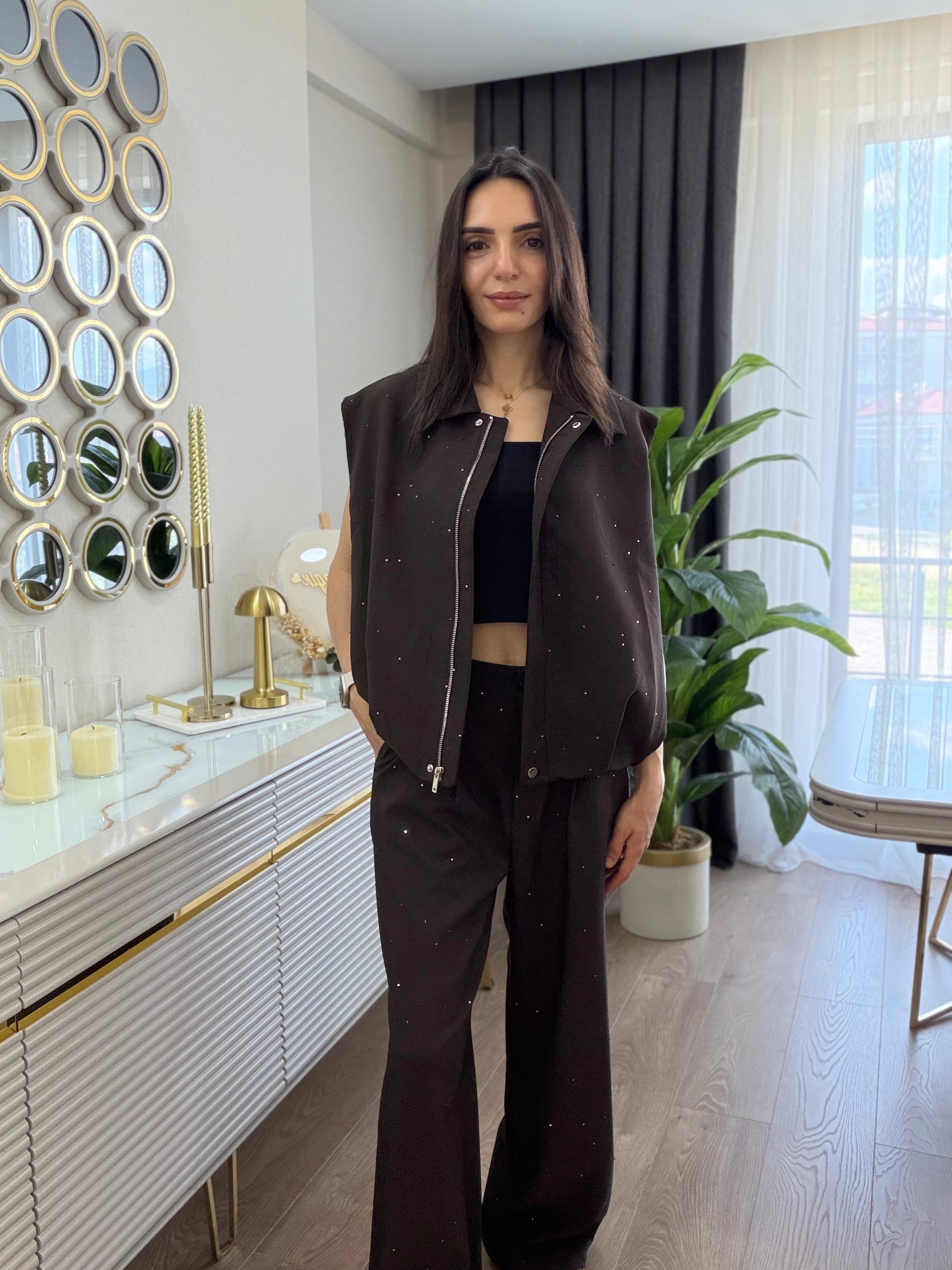 Pul Detay yelek pantolon takım