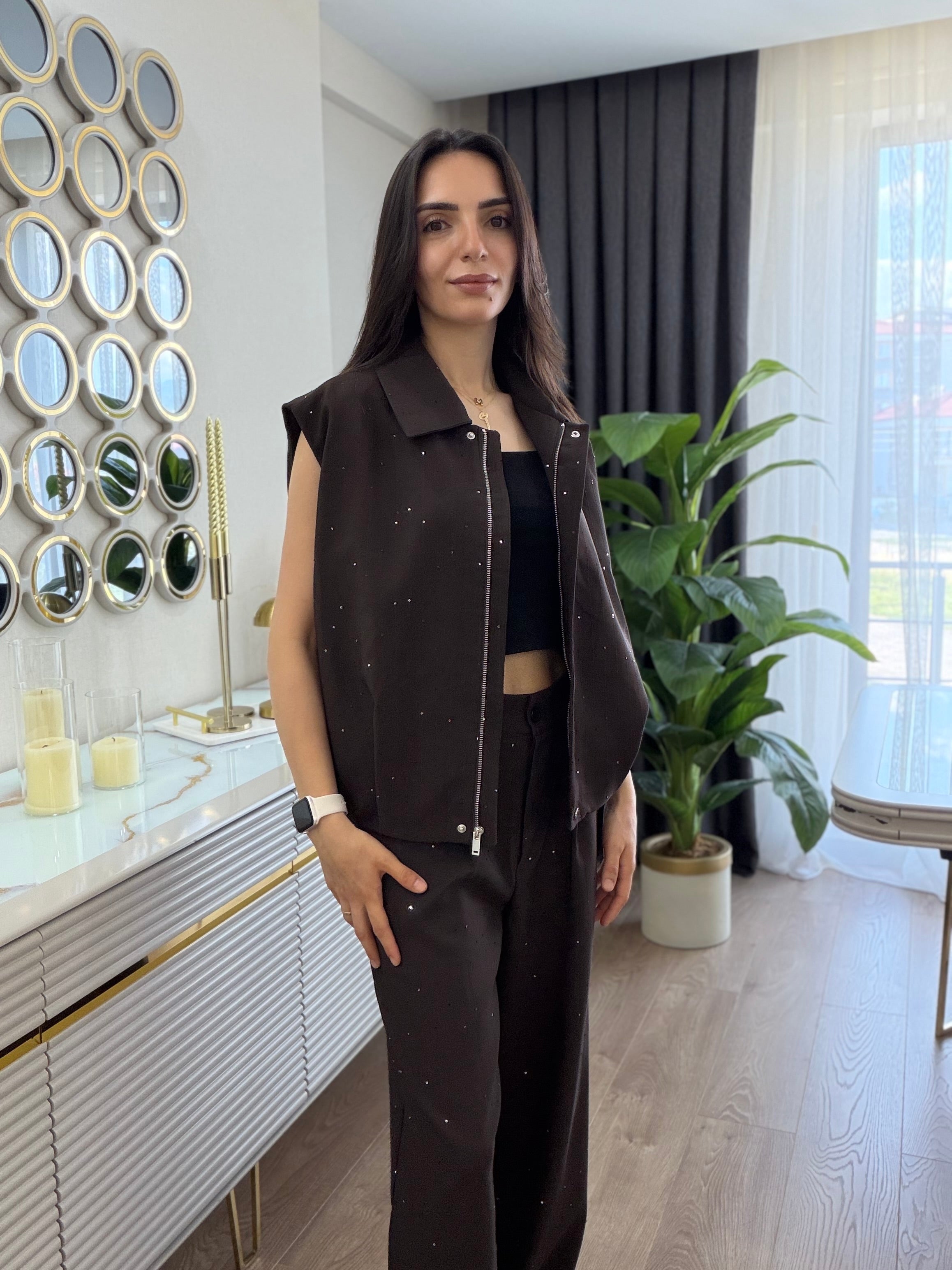 Pul Detay yelek pantolon takım